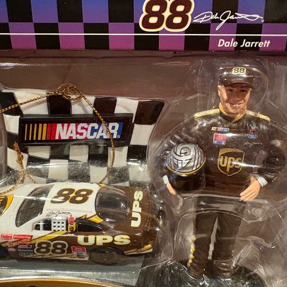 2003 NASCAR Dale Jarrett #88
Christmas Ornament Set UPS LOGO - Picture 3 of 6